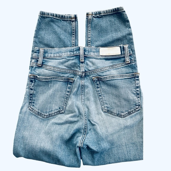 Re/Done High-Rise Ankle Crop Jeans in Dusty Blue. Size 28 - Picture 5 of 10
